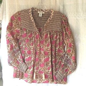 Rachel Zoe Pink Floral Print peasant top with smocked yoke & cuffs size medium